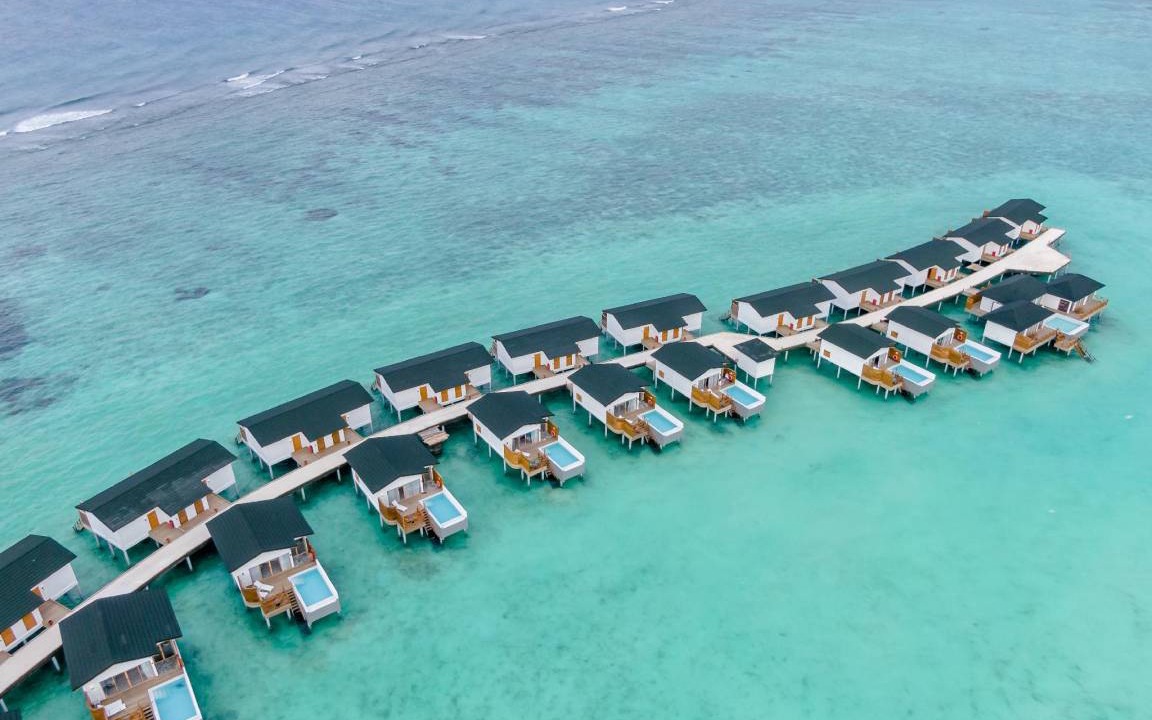 Kanifinolhu Island Resort | 300 m² Resort ∙ 6 guests