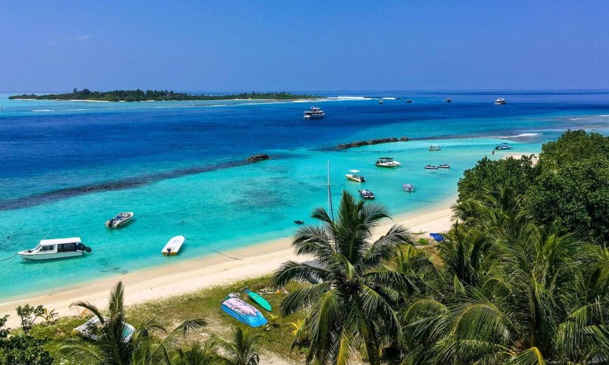 Thulusdhoo Island House | Batuta Maldives Inn