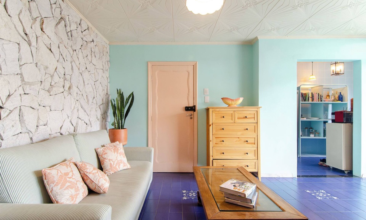 Prado Apartment | Cozy Urban Retreat in the heart of Belo Horizonte.Spacious, big balcony and sun!