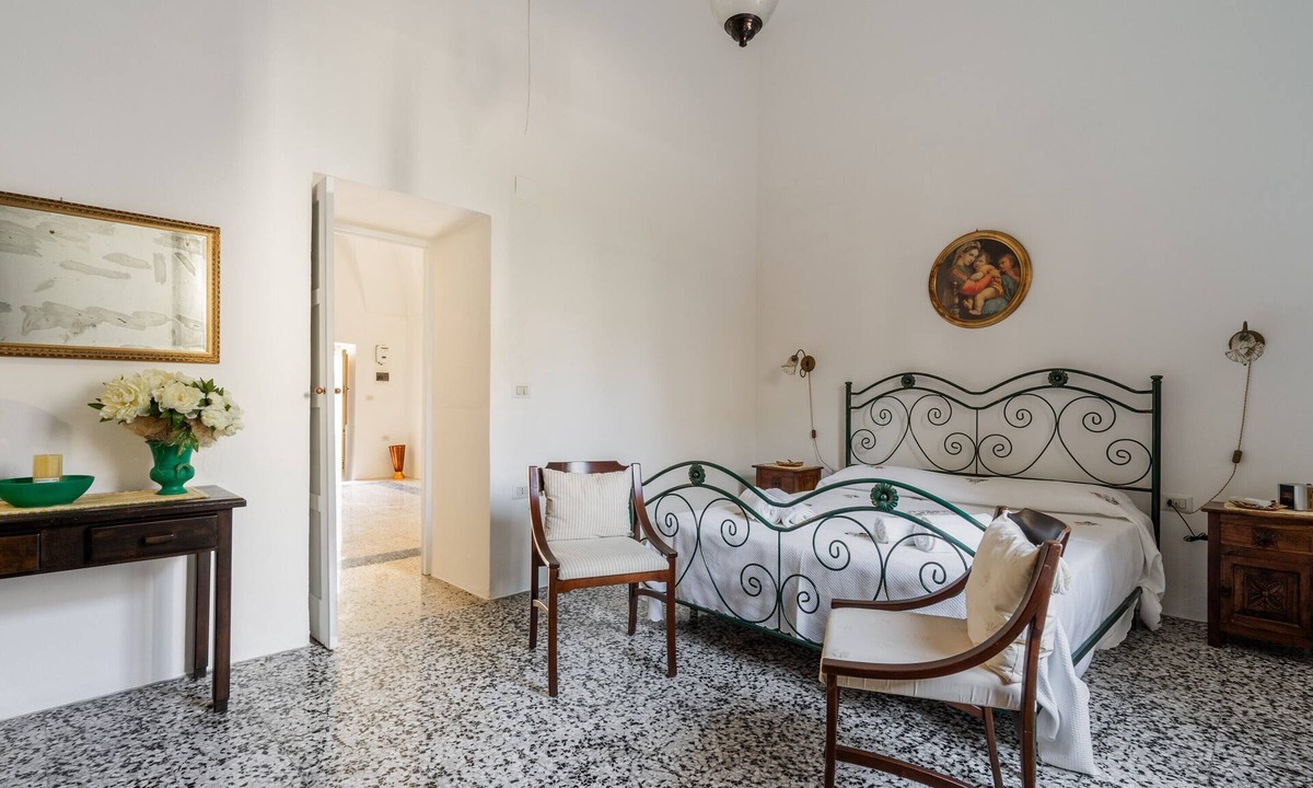 Poggiardo House | Holiday Home "Stella di Domenica" with Private Terrace & A/C
