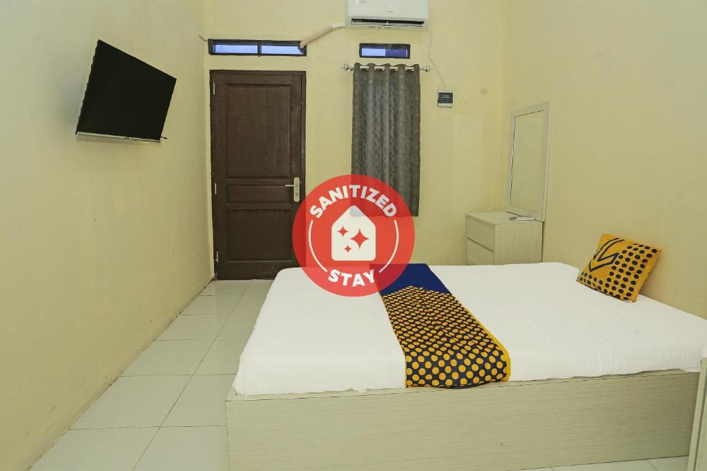 Kebon Jeruk Hotel | OYO 91635 Wisma Terace House