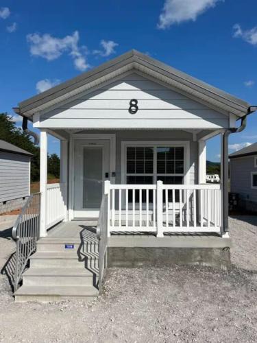 Tellico Plains Apartment | Serene Tiny Home - Biker-Friendly, Close to Skyway