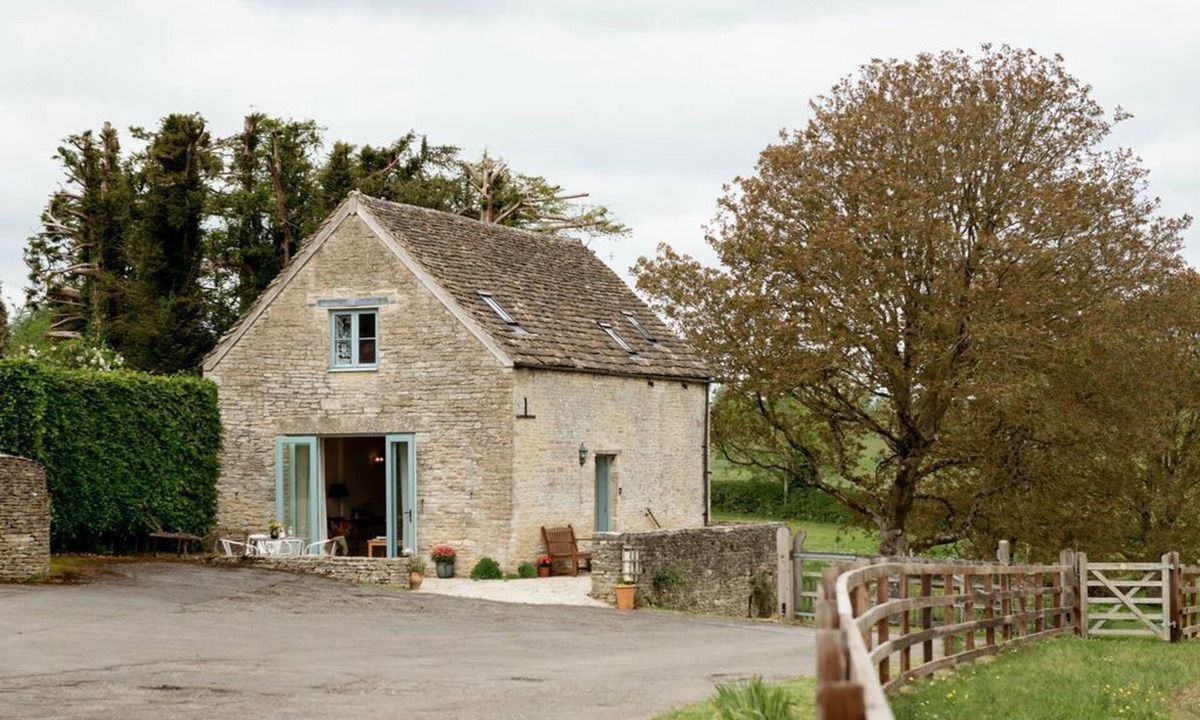 Kingscote Cottage | Two Bedroom Family Friendly Holiday Cottage in the Cotswolds - Will's Cottage
