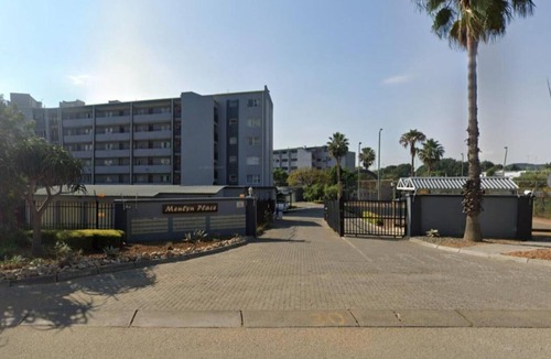 Menlyn Apartment | 19 @ Menlyn Place, a newly renovated, stylish apartment in a prime location.