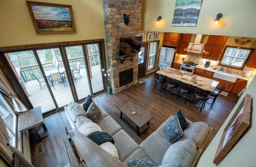 Eureka Springs House | 22 Acre retreat, Pet Friendly, View, Privacy
