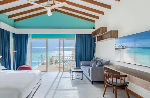 Kanifinolhu Island Resort | 300 m² Resort ∙ 6 guests