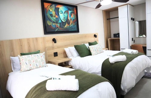 Centurion House | 78onJean