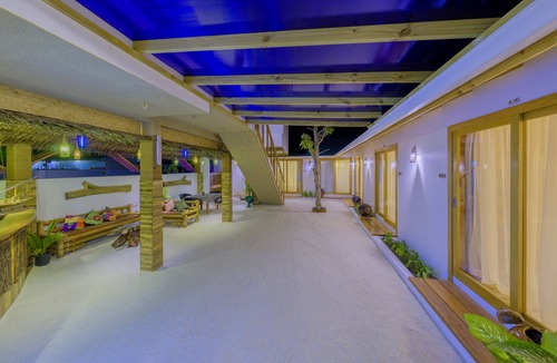 Dhiffushi House | Ameera Maldives
