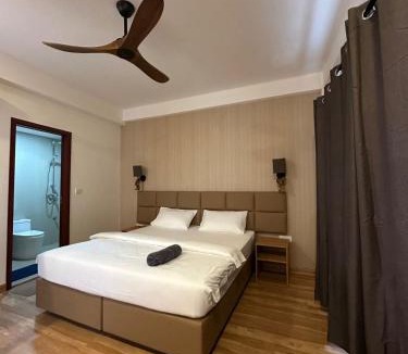 Dhiffushi House | Club Kaafu Maldives