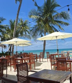 Dhiffushi House | Heron Beach Hotel - Dhiffushi, Maldives