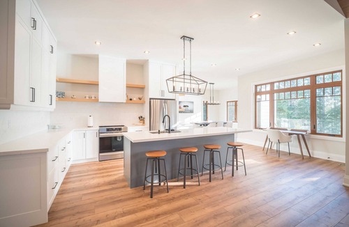 Lake of Bays Cottage | Huntsville Lakefront Luxury Cottage Retreat