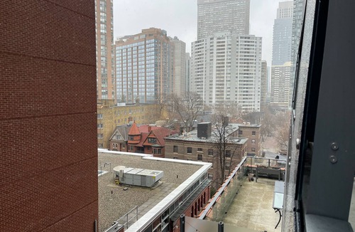Bay Cloverhill Condo | just 5 minute walk to U of T