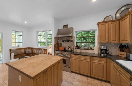 Northeast Coconut Grove House | NE Coconut Grove pool home, family & pet friendly, huge yard, & guest house.