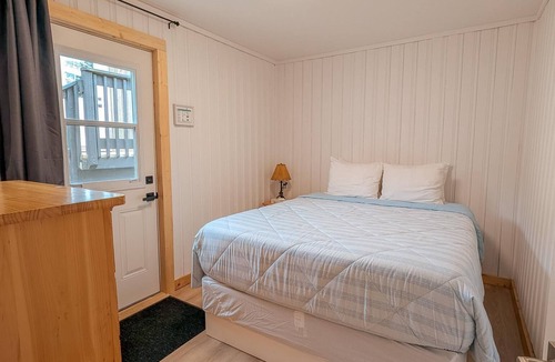 Ucluelet Cottage | One Bedroom Suite | Ocean View
