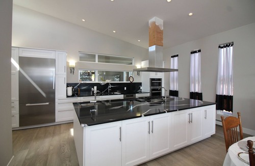 Chemainus House | Peaceful and Luxurious 2-bedroom house in Chemainus perfect for relaxing