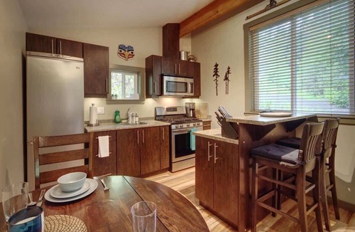 Port Renfrew Cabin | Private treed setting - no pets - garden view