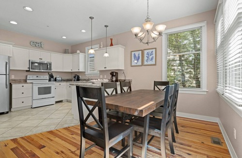 Bermuda Bay House | Purple Palace Devonshire Place Bermuda Bay, Pet Friendly, Resort Community in Kill Devil Hills