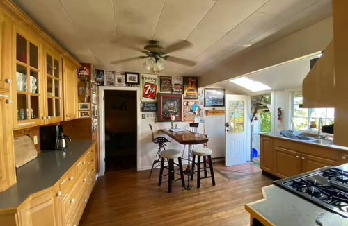 Cowichan Bay House | Shipwreck cove