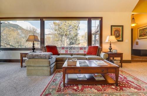 Manitou Springs House | Spacious Manitou Home w/Views in Central Location