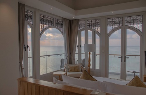Dhiffushi Hotel | Stone Hotel Dhiffushi