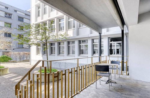 District 9 Apartment | Tasteful Altstetten 4 Room, 2 mins walk to market, by Blueground