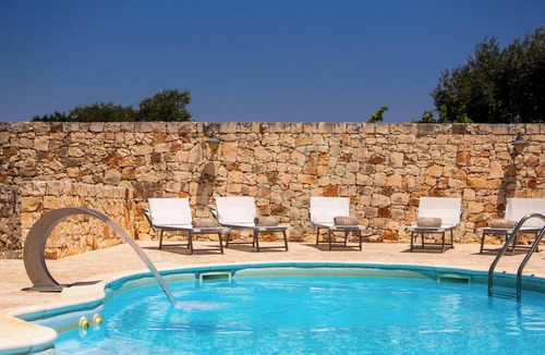 Castellana Grotte House | TD Villa Luna Trulli with Large Pool