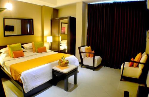Male Hotel | The Beehive