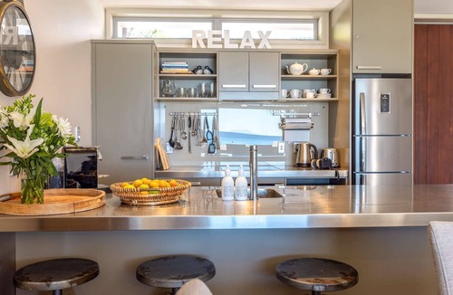 Onetangi Apartment | The Sands Villa 31 - Onetangi Beachfront