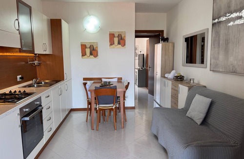 Isola del Bosco - Delle Corti Apartment | Two Bedroom Apartment with Terrace 5 min from Metro - Direct to Duomo/Fiera + Free Wi-Fi
