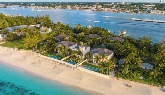 2 Luxury Villas| 2 Pools | Oceanfront | Beachfront in Paradise Island