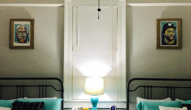 2BR Pet-Friendly Getaway on Ursuline in NOLA in New Orleans
