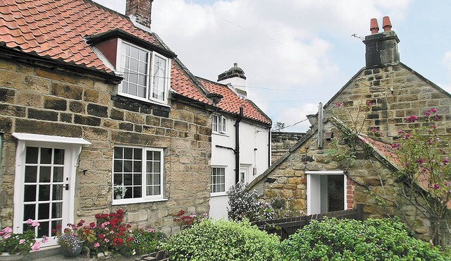 3 bedroom accommodation in Sandsend, Whitby in Whitby
