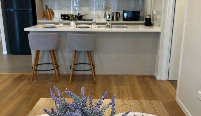 3B Penthouse - With Private Balcony in Penrith in Penrith