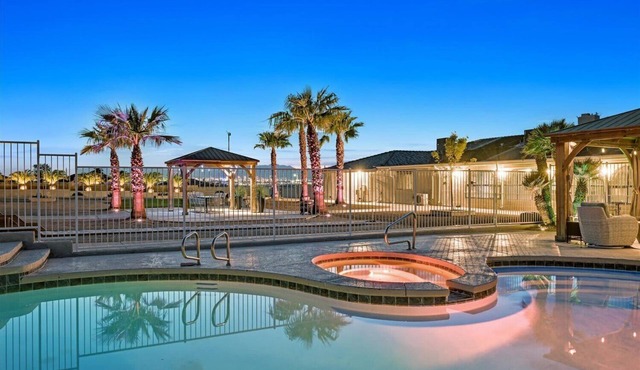 7000 Sq ft Upscale 5BR Villa | Pool, Spa, Gym in Henderson
