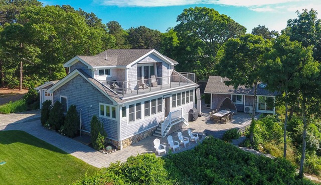 Amazing Gem with Guest House and Private Sandy Beach on Lagoon Pond in Oak Bluffs