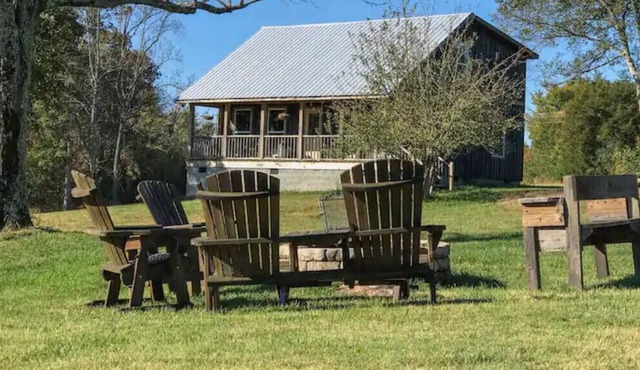Apple Ridge Farm Guest House in Duck River