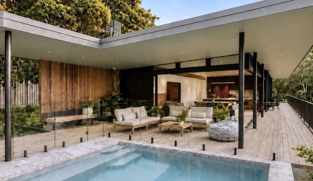 Architectural Luxury Retreat in Rainforest Reserve in Broken Head