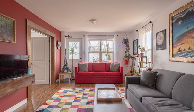 Artistic Getaway Near Halifax | King Bed, Spacious Deck & Fire Pit in Upper Hammonds Plains