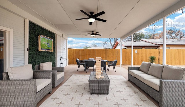 Backyard Oasis Near Lake, Downtown, Riverwalk, Pearl in San Antonio