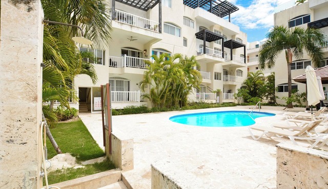 Beautiful well equipped condo steps from the beach, shopping and dining in Punta Cana