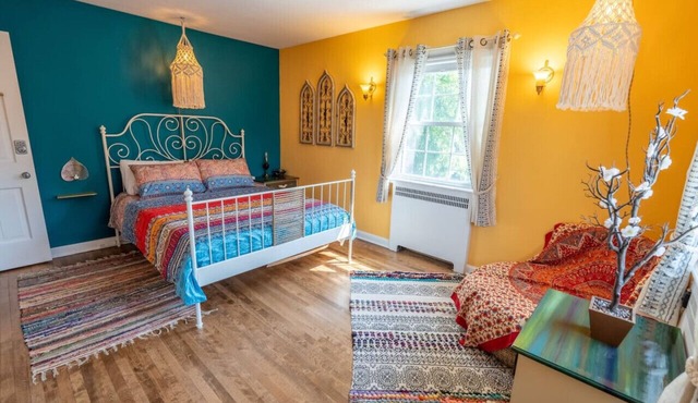 Cardinal Inn ~ Boho Room in Cornwall