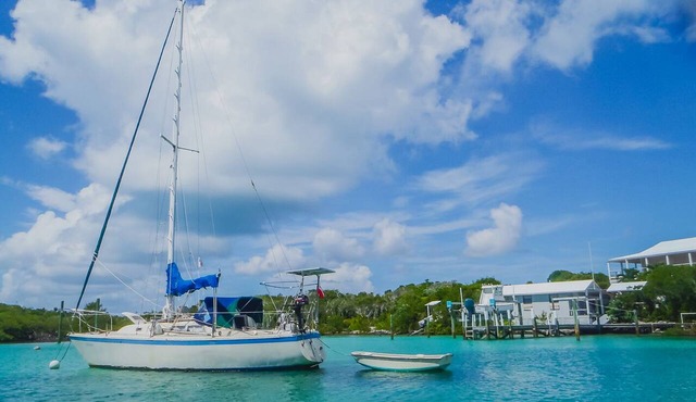 Caribbean Dream: Sun-soaked Sailing Adventure from Bahamas to Islas Abaco in Marsh Harbour