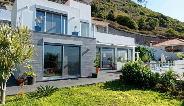 casa latitude in Arco da Calheta