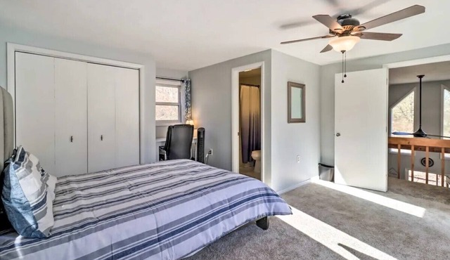 Charming 3-bedroom Poconos Family Getaway in Albrightsville PA in Albrightsville