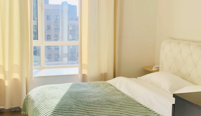 Charming shared separate room in 4bedroom Apt in Beijing downtown with AC, WiFi in Beijing