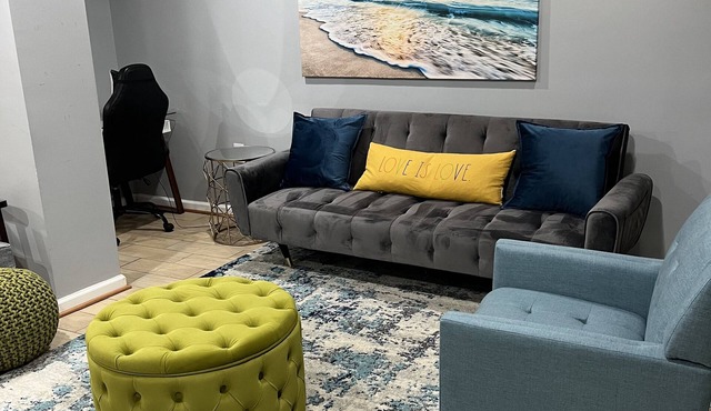 Chic Downtown In-Law Suite