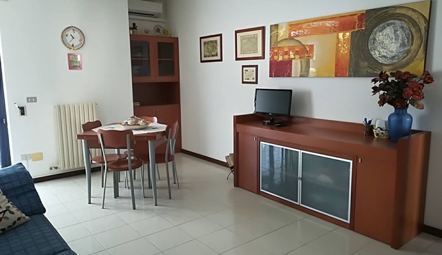 COMFORTABLE AND DELIGHTFUL THREE-ROOM APARTMENT ONE STEP FROM THE CASTLE OF OTRANTO