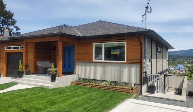 Conveniently located guest suite in the heart of the Cowichan Valley.
