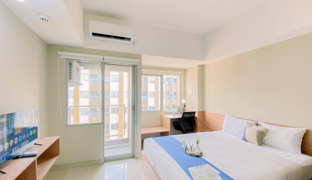 Cozy Living Studio at LRT City Jatibening Apartment in Bekasi