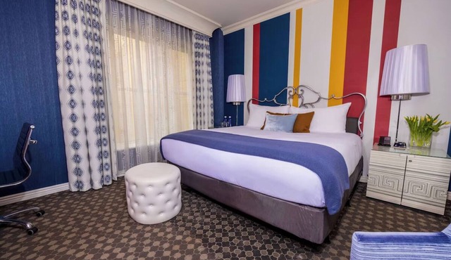 Enjoy Romantic Getaway at French-Style Room w/Cozy Ambience & Central Location